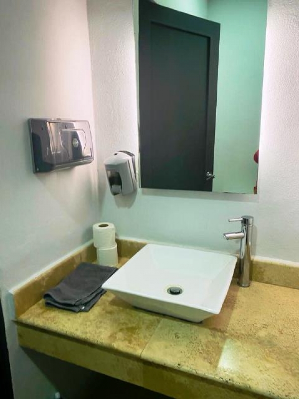 PRADO NORTE, Casa con Uso de Suelo Comercial y de Oficinas. Venta y Renta