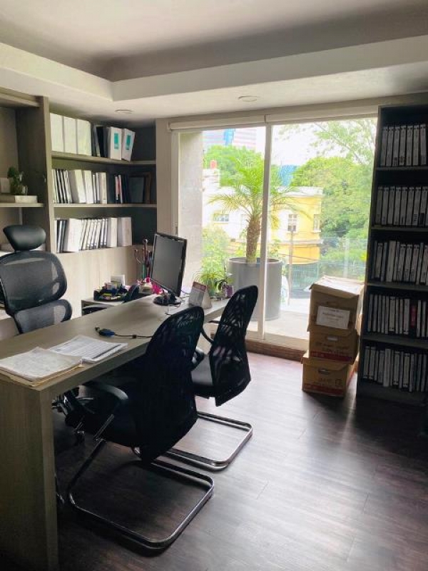 PRADO NORTE, Casa con Uso de Suelo Comercial y de Oficinas. Venta y Renta