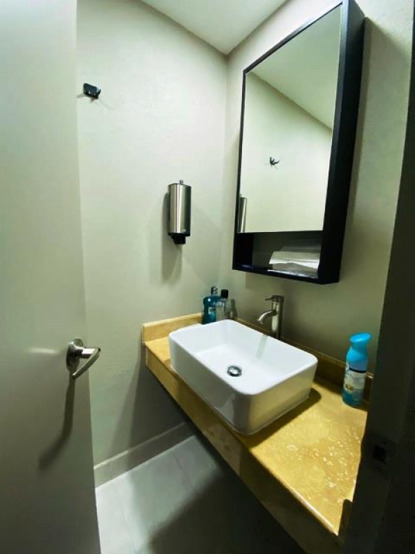 PRADO NORTE, Casa con Uso de Suelo Comercial y de Oficinas. Venta y Renta