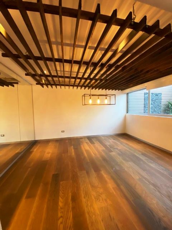 ARQUÍMEDES. Garden House con 2 terrazas. Con áreas comunes. BAJA DE PRECIO