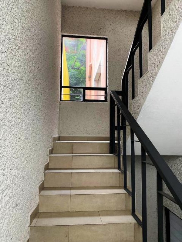 tuxpan, roma sur. oficina en renta. en 1er piso. excelente ubicación