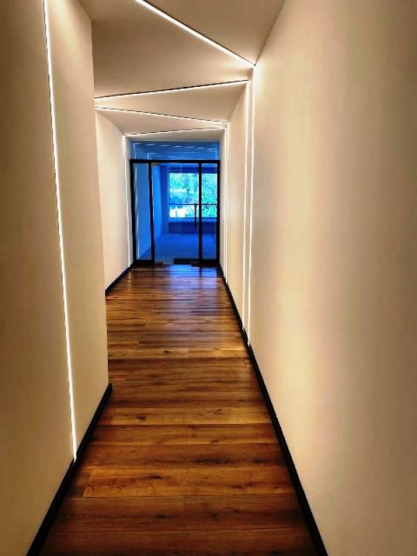 BOSQUE DE DURAZNOS, Oficina en Renta. Espacio para acondicionar. $5,175.00 USD