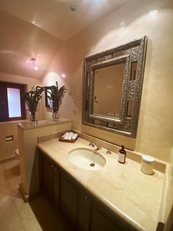 BOSQUE DE BUGAMBILIAS, Excelente Casa en Venta. Hermoso Jardín. Bien ubicada