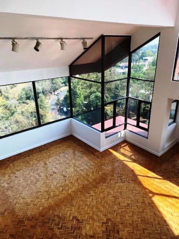 intersol reforma, pent house en 2 niveles, con terraza. para remodelar