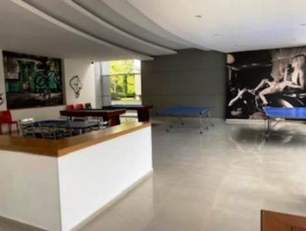 residencial infiniti santa fe, con 2da recámara o estudio. piso alto