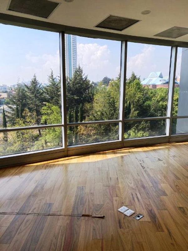 paseo de los laureles. 4 oficinas que se rentan juntas. uso comercial también
