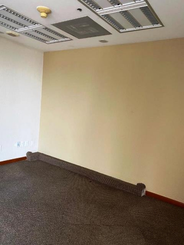 paseo de los laureles. 4 oficinas que se rentan juntas. uso comercial también