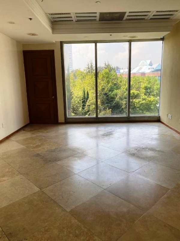paseo de los laureles. 4 oficinas que se rentan juntas. uso comercial también