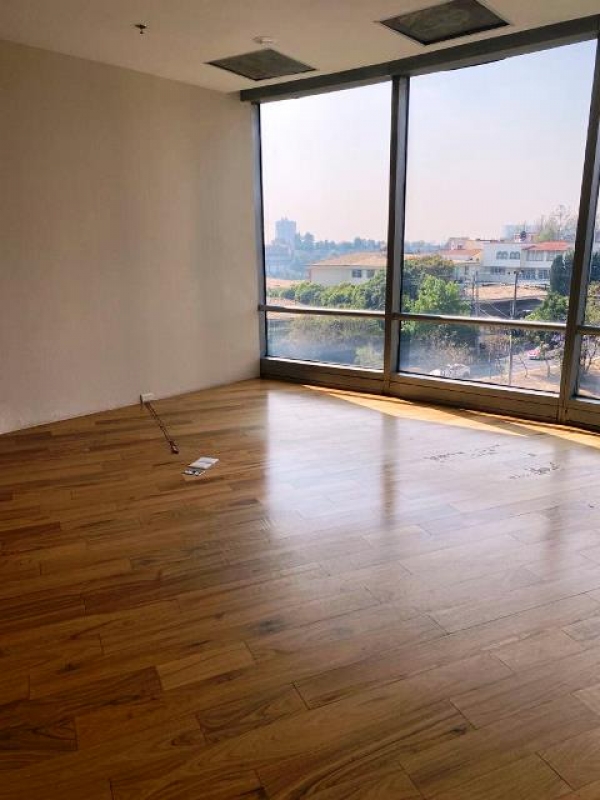 paseo de los laureles. 4 oficinas que se rentan juntas. uso comercial también