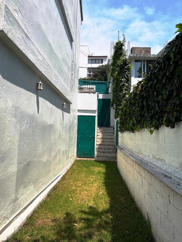 cerrada de las fuentes, en cerrada de 4 casitas en lomas de tecamachalco