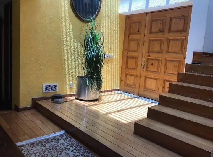 Casa en venta en la parte baja de Las Águilas