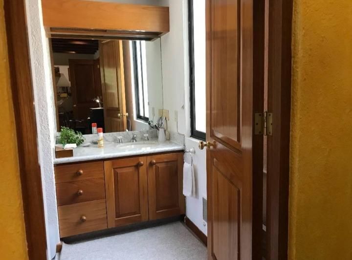 Casa en venta en la parte baja de Las Águilas