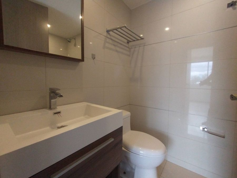 Renta Departamento En Letrán Valle, 3 Recamaras