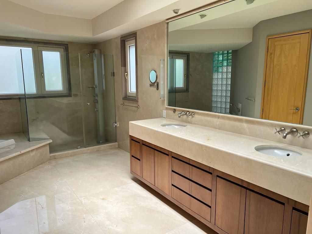 Espectacular casa en venta en Hacienda Santa Fe