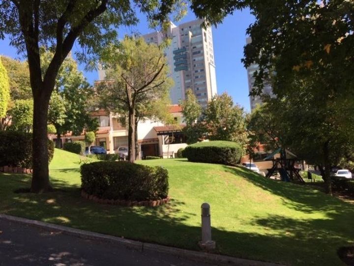 CASA EN CONDOMINIO HORIZONTAL EN BOSQUES DE LAS LOMAS