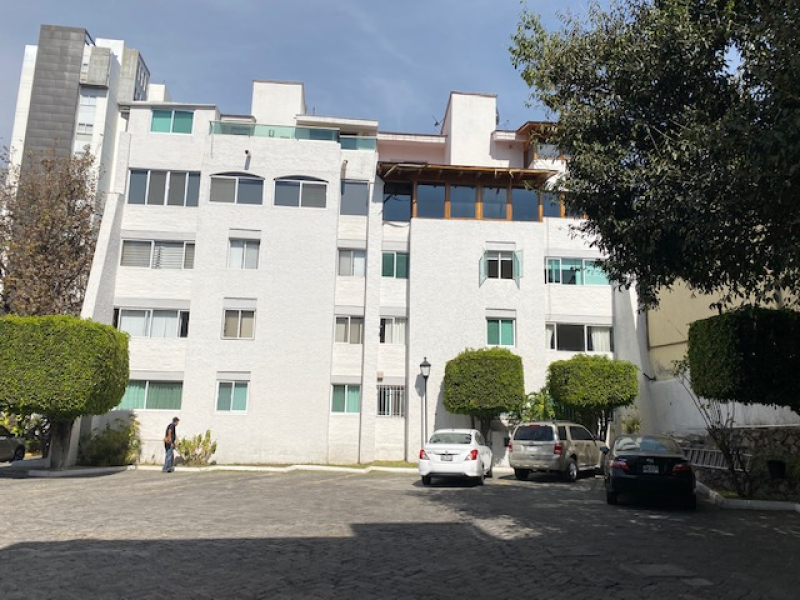 Departamento en Renta con Alberca y Seguridad 24/7 en Country Club, Guadalajara