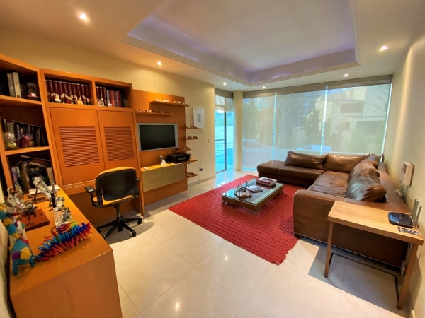 Casa en Venta en Hacienda de las Palmas