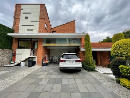 CASA EN VENTA EN LOMAS DE SANTA FE PRIVADA 