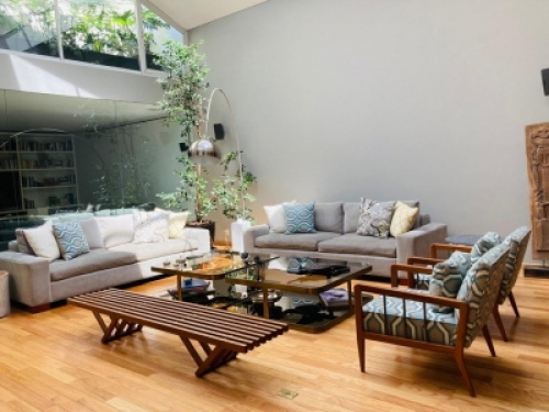 Casa En Venta Con Jardin En  Bosques De Las Lomas, Conjunto