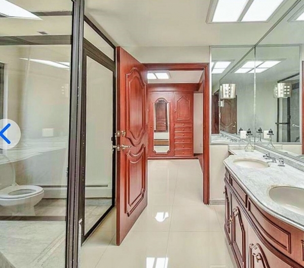 Casa en Venta en Bosques de las Lomas