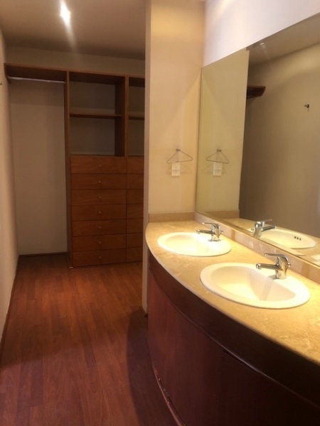 Departamento En Venta Lomas De Bezares