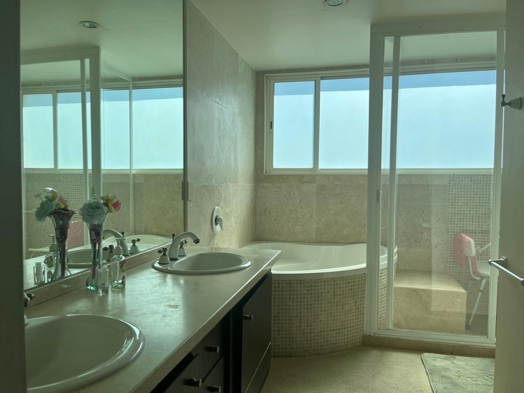 departamento en venta en la enramada lomas country club