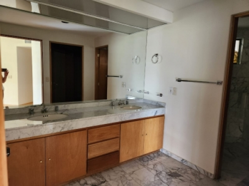 Departamento En Venta En Laureles