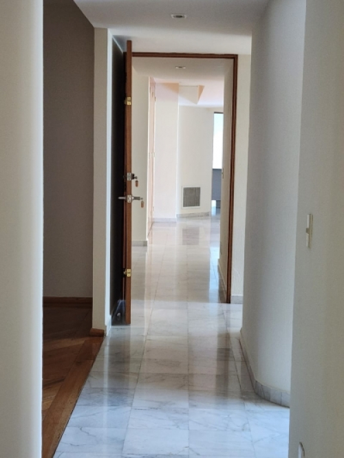 Departamento En Venta En Laureles