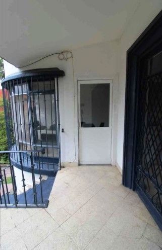 jacarandas y helechos, casa con uso de suelo comercial en venta.