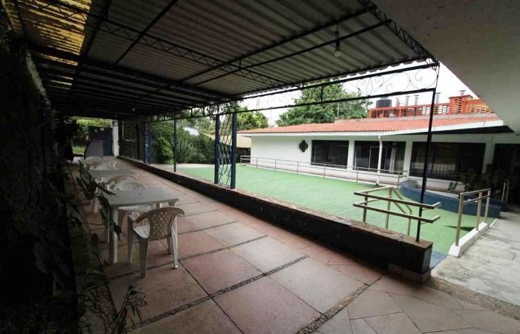 jacarandas y helechos, casa con uso de suelo comercial en venta.