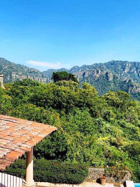 casa quetzal, tepoztlán, impresionante casa estilo colonial moderno.