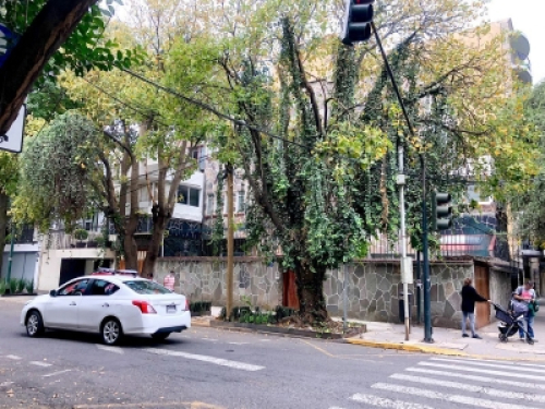 VENTA DE TERRENO EN POLANCO. CON USO SUELO PARA OFICINAS 