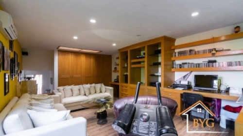 VENTA DE CASA EN LA HERRADURA EN CERRADA, CON SEGURIDAD