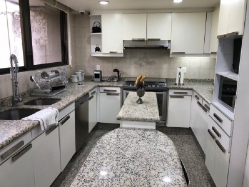 VENTA CASA, SOLA UNA SOLA PLANTA, BOSQUES DE LAS LOMAS     