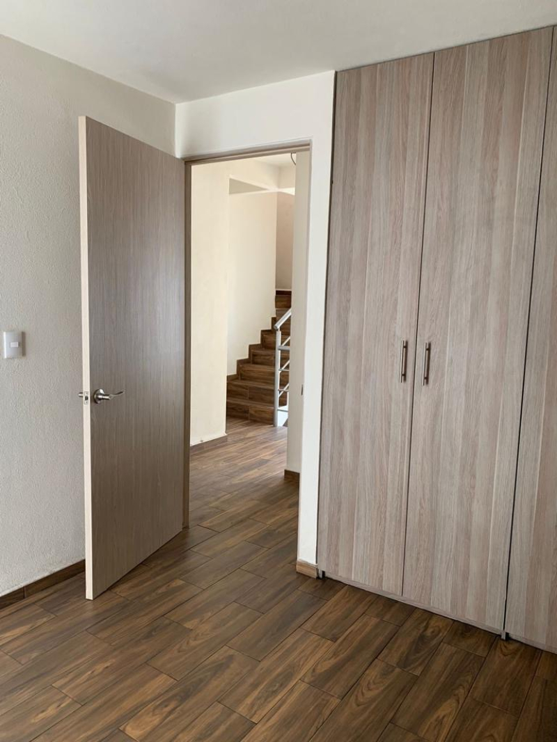 Casa en Renta en Puerta del Encinar  Bosque Real 