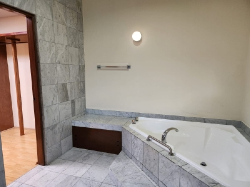 Departamento En Venta En Lomas De Vista Hermosa