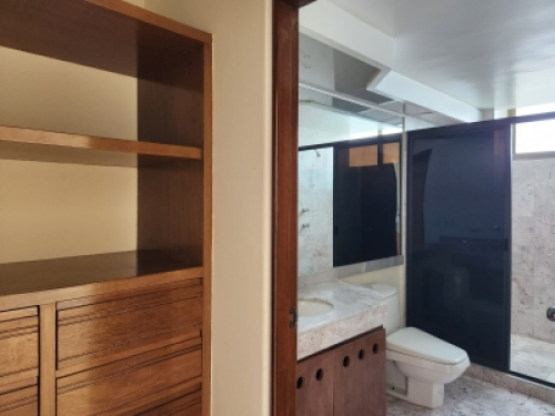 Departamento En Venta En Lomas De Vista Hermosa
