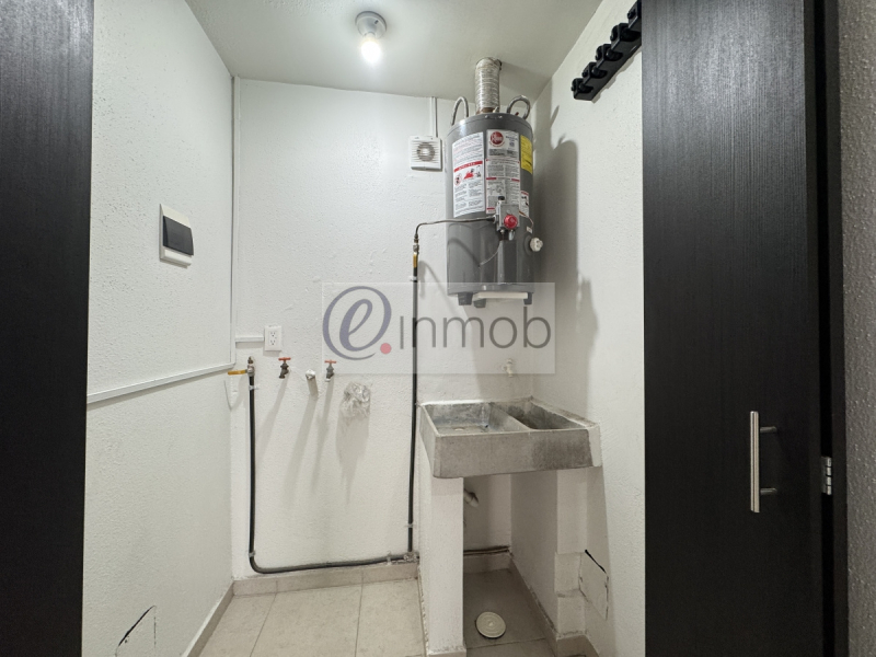 Renta Departamento 2 Recámaras, Espacio San Isidro