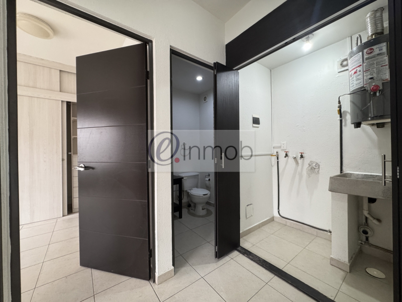 Renta Departamento 2 Recámaras, Espacio San Isidro