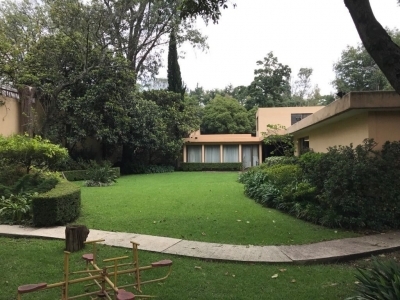 CASA EN VENTA LOMAS HIP�?DROMO