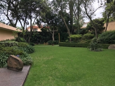 CASA EN VENTA LOMAS HIP�?DROMO