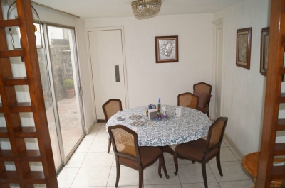 CASA EN VENTA LA HERRADURA