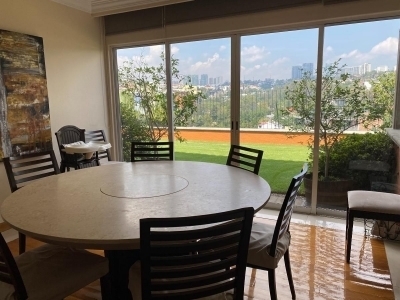 CASA EN VENTA LOMAS DE BEZARES