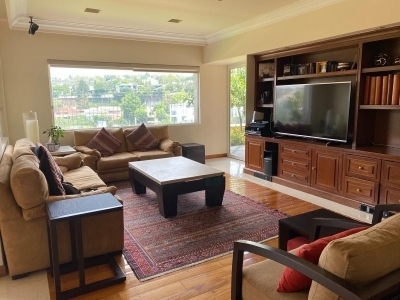 CASA EN VENTA LOMAS DE BEZARES