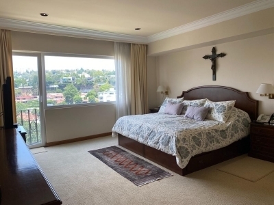CASA EN VENTA LOMAS DE BEZARES