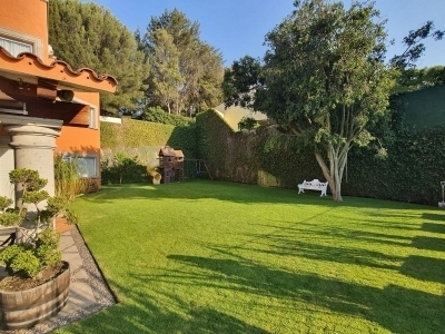 CASA EN VENTA LOMAS DE BEZARES