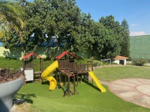 Terreno En Venta En Los Frailes En Zapopan