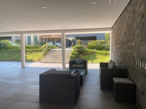 Terreno En Venta En Los Frailes En Zapopan