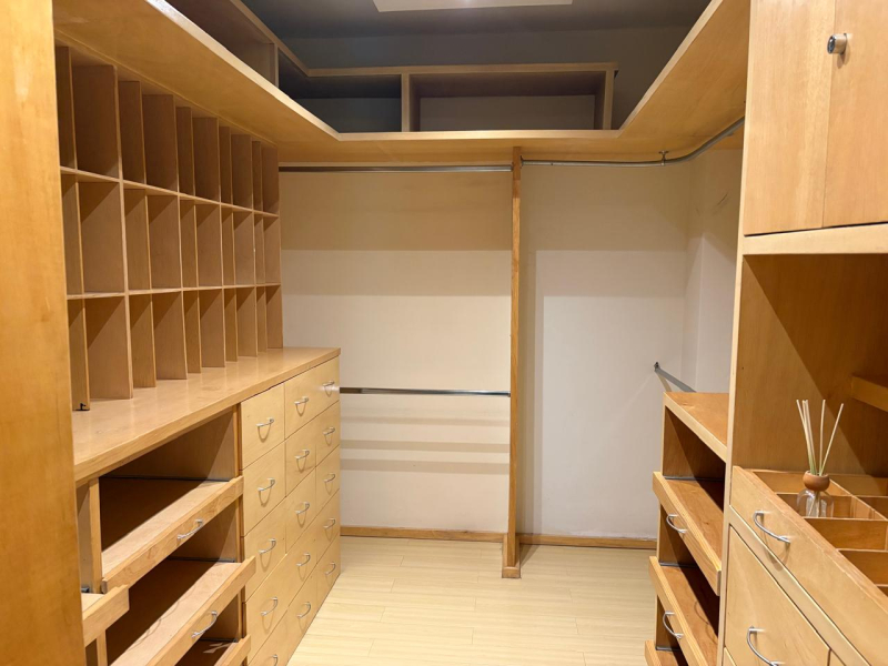 DEPARTAMENTO EN VENTA EN LOMAS DE LAS PALMAS