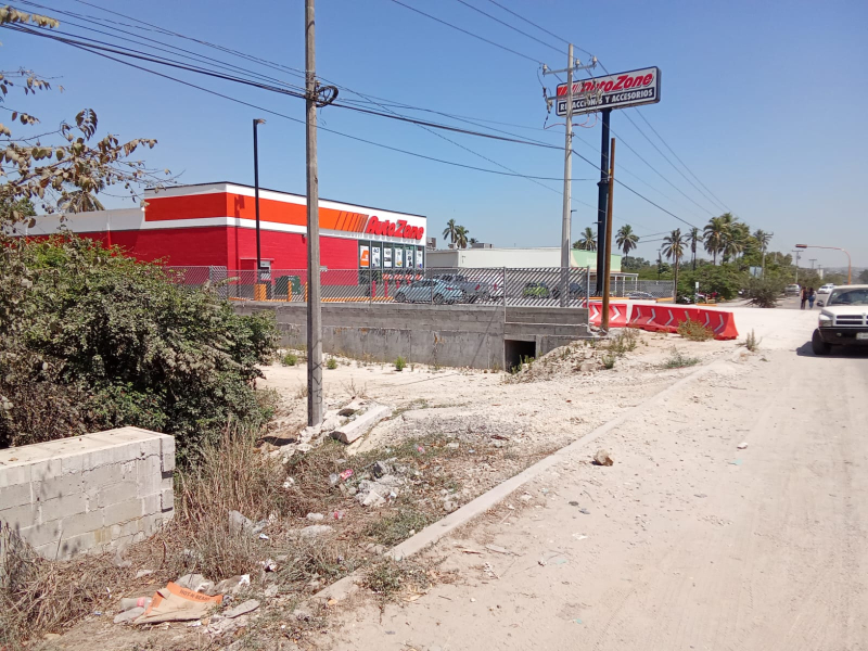 Terreno Habitacional-comercial En Venta En Lázaro Cárdenas